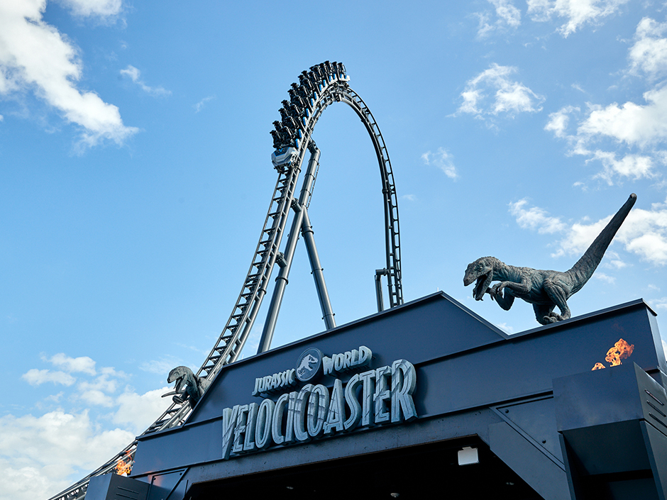 Jurassic World VelociCoaster